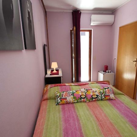 Apartment Sandi Vrsar Exterior photo