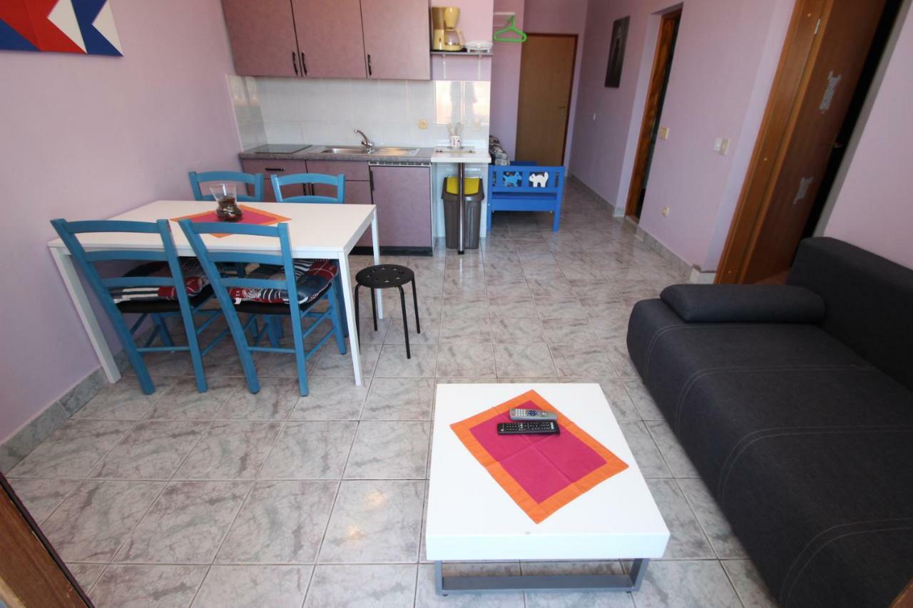 Apartment Sandi Vrsar Exterior photo